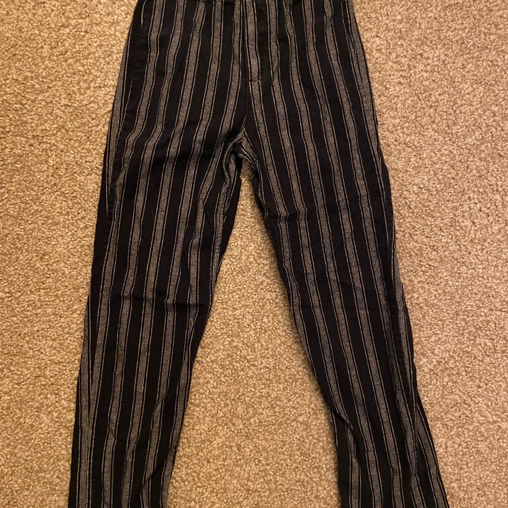 Capri pants